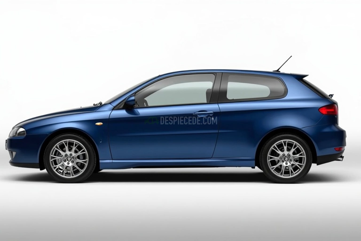 Despiece Alfa Romeo 147 (Version 2004) 3-Puertas 1.9 JTD (101 cv) 2004 azul