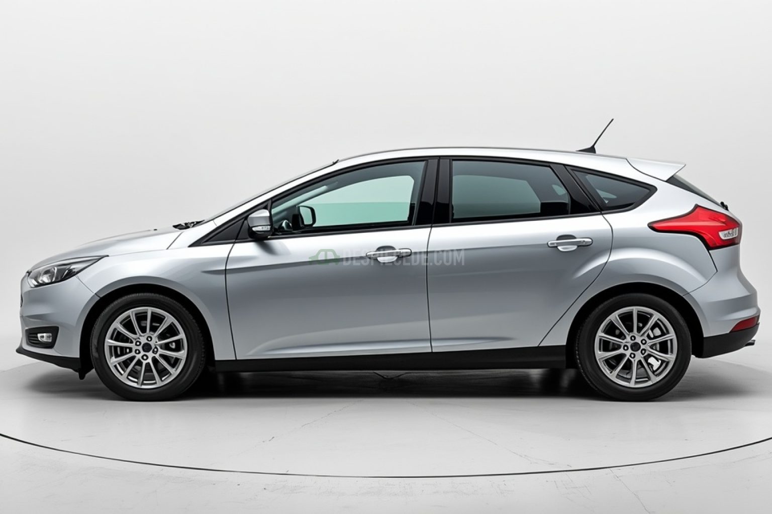 Despiece Ford Focus Hatchback I 1.6 16V (100 cv) Automatico 2005 gris