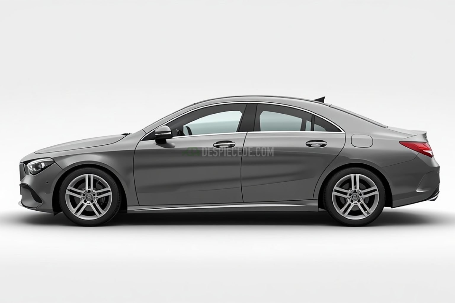 Despiece Mercedes Benz CLA Coupe (C117) CLA 200 (156 cv) DCT 2013 gris