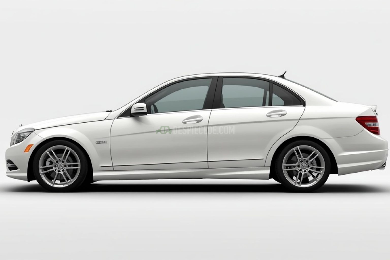 Despiece Mercedes Benz Clase C (W204 Versión 2011) C 250 (204 cv) 2011 blanco