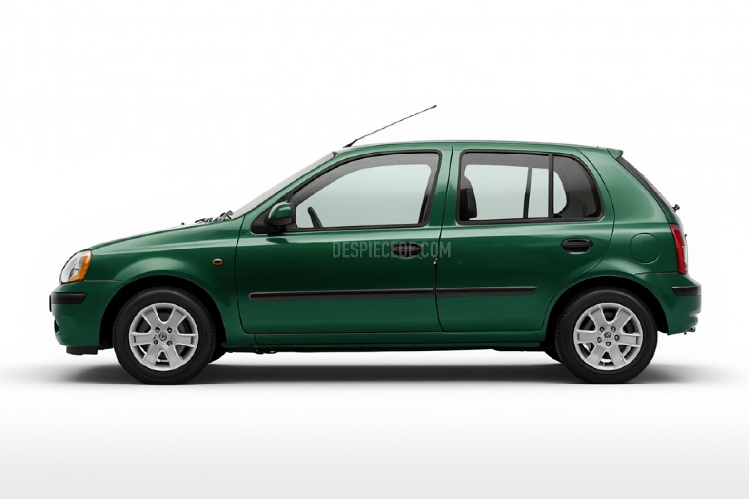 Despiece Nissan Almera II Hatchback (N16, Versión 2003) 2.2 d (112 cv) 2004 verde